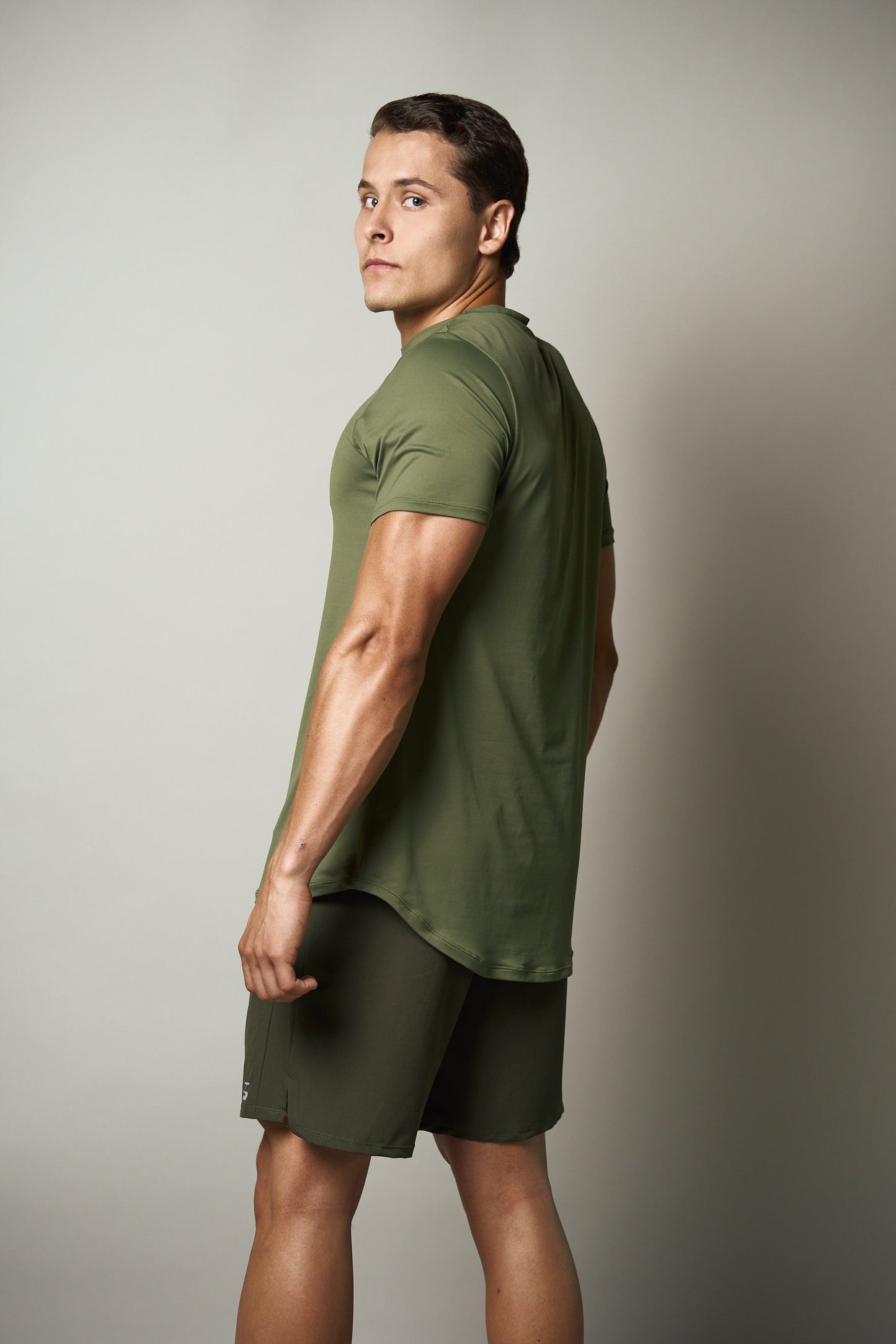 STRENGTH TEE - INSTINCT GREEN