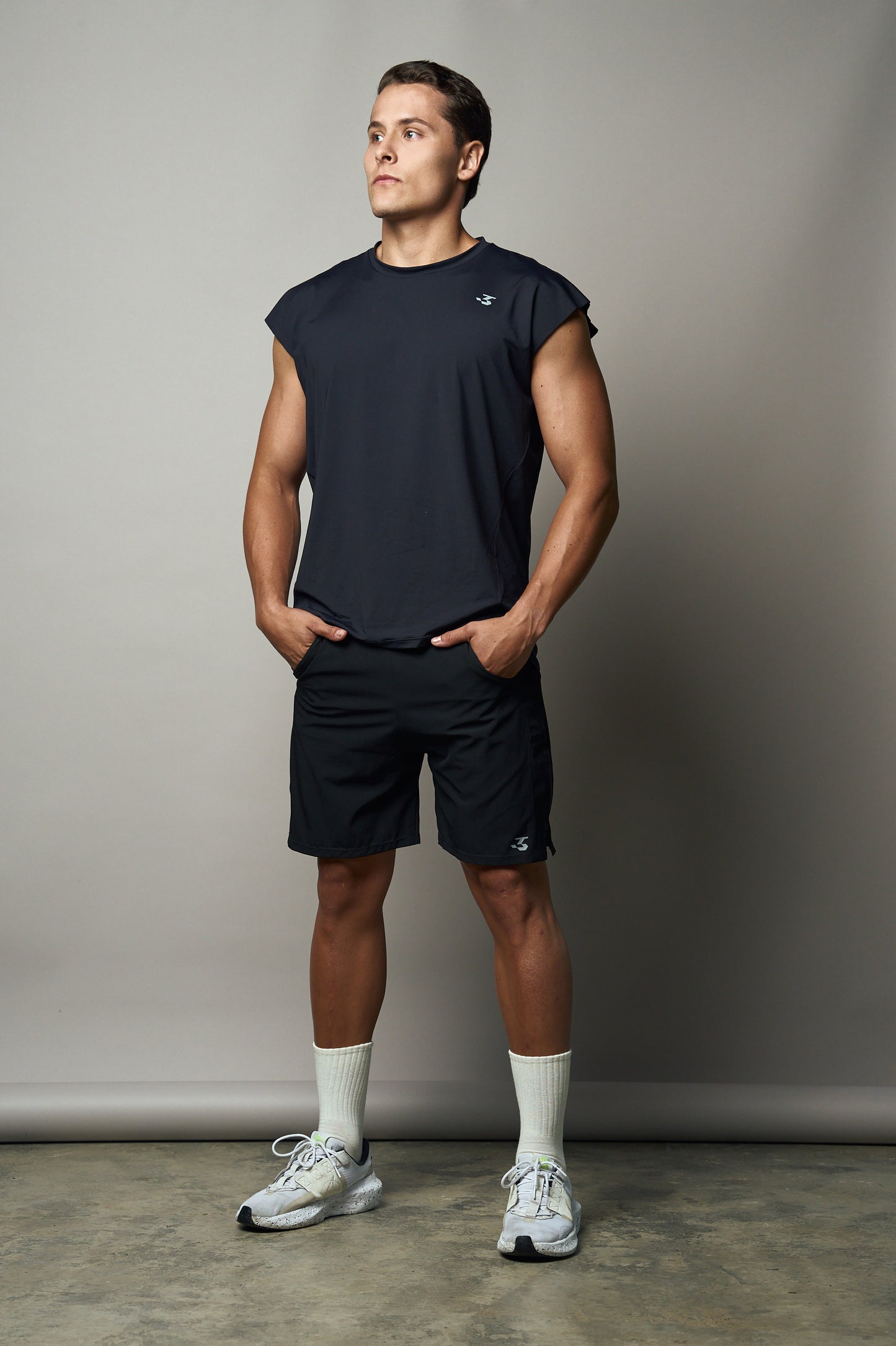 REP TANK - ENDURING BLACK